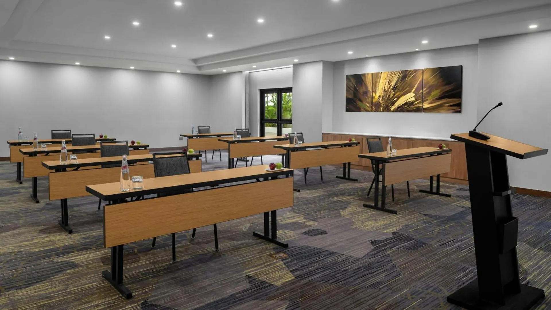 Courtyard By Marriott Port Of Spain Hotel