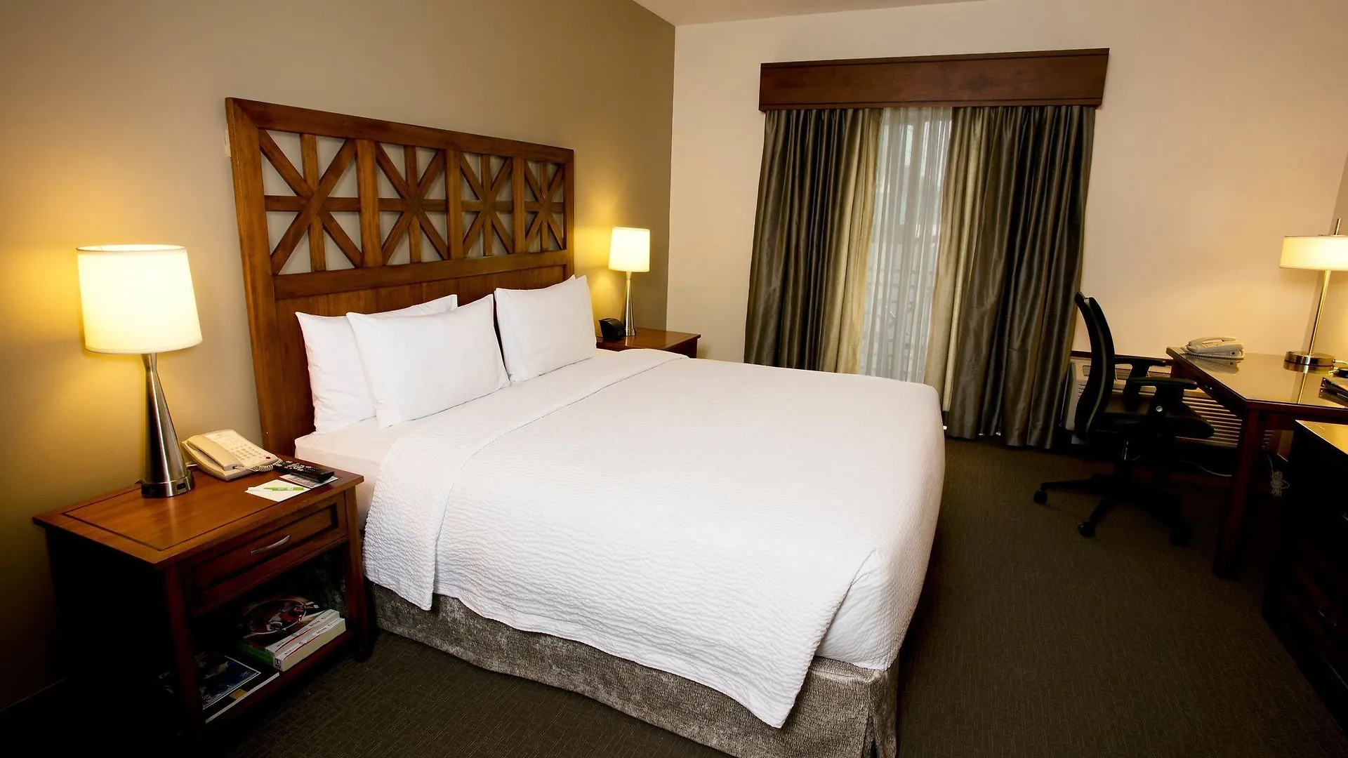 *** Hotel Courtyard By Marriott Port Of Spain Trinidad And Tobago